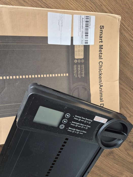 Porta Inteligente de Metal para Galinhas/Animais