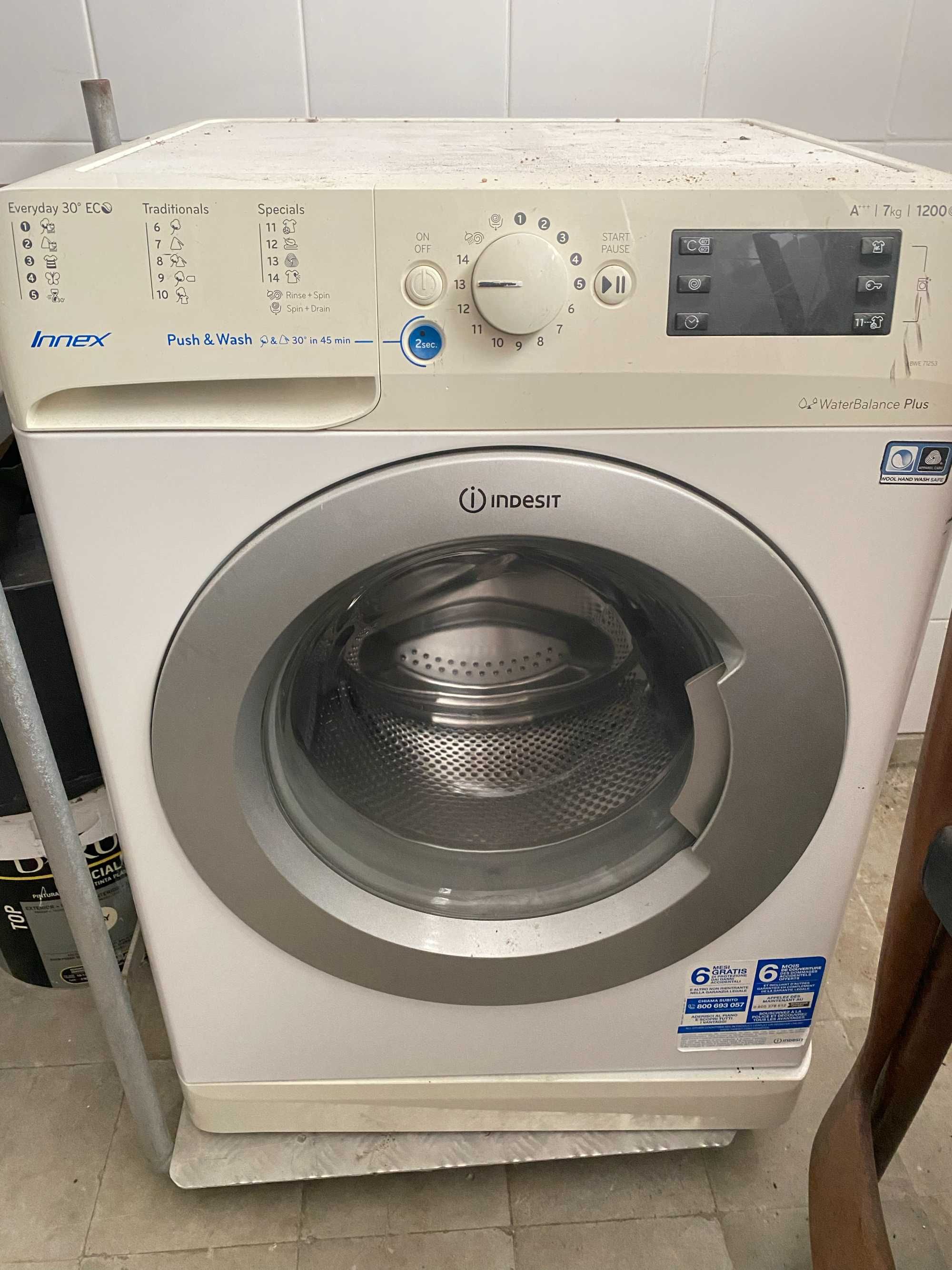 INDESIT Water Balance Plus 7kg BWE 71253 — Máquina lavar roupa