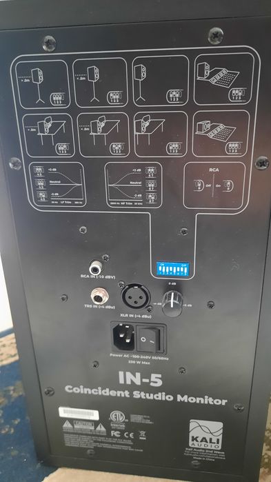 Monitores de Estudio - Kali Audio IN-5 (Muito pouco uso)