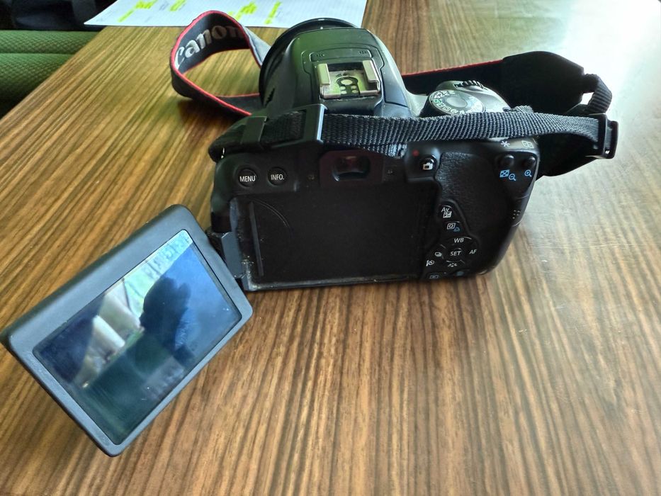 Canon 650D + obiektyw SIGMA 17-70mm 1:2.8-4 DC 72 Made in Japan