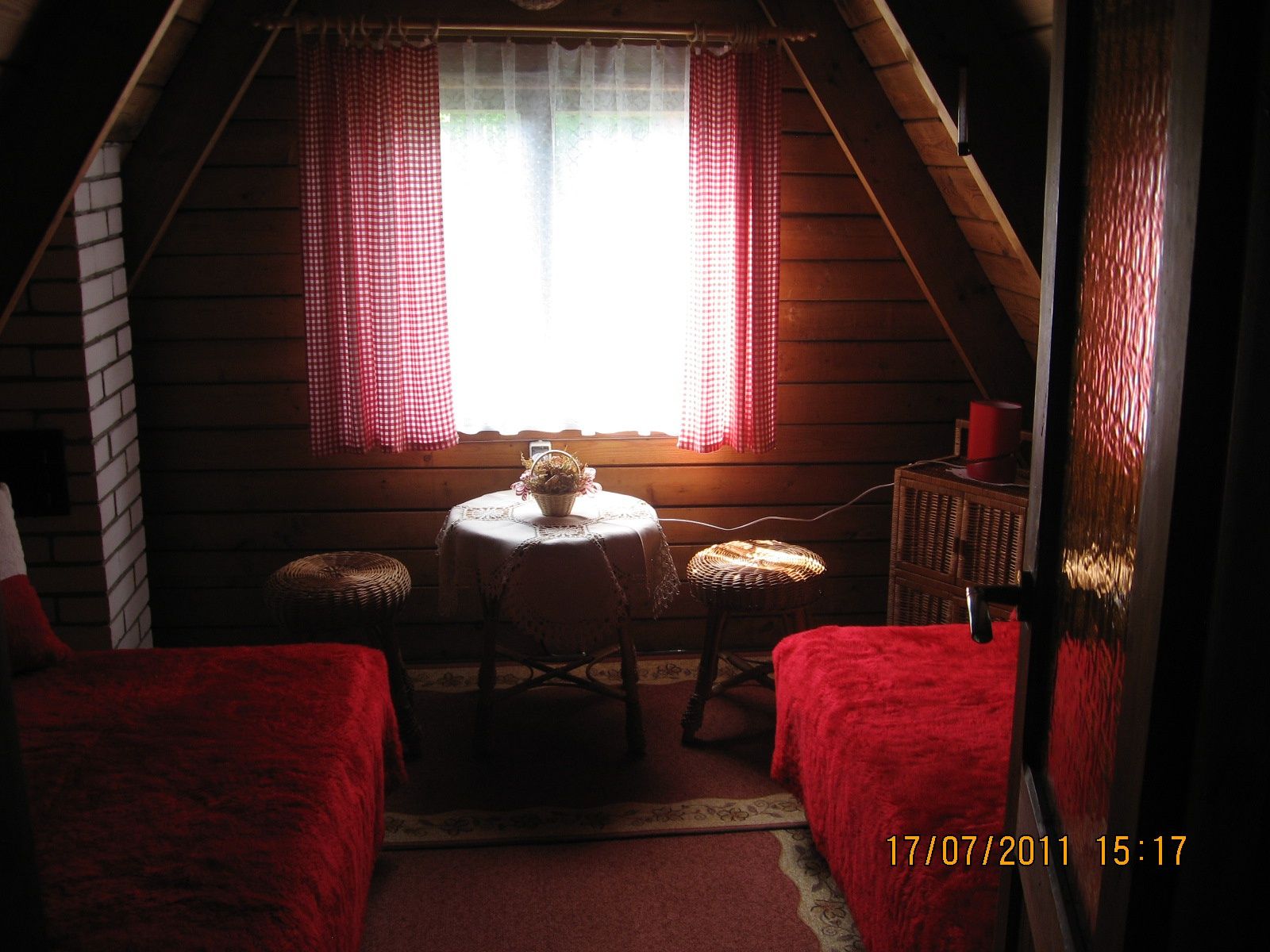Działka z domkiem całorocznym (woda, prąd), atrakcyjna - Sapunki