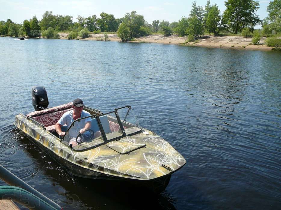 Аренда катера в Киеве.