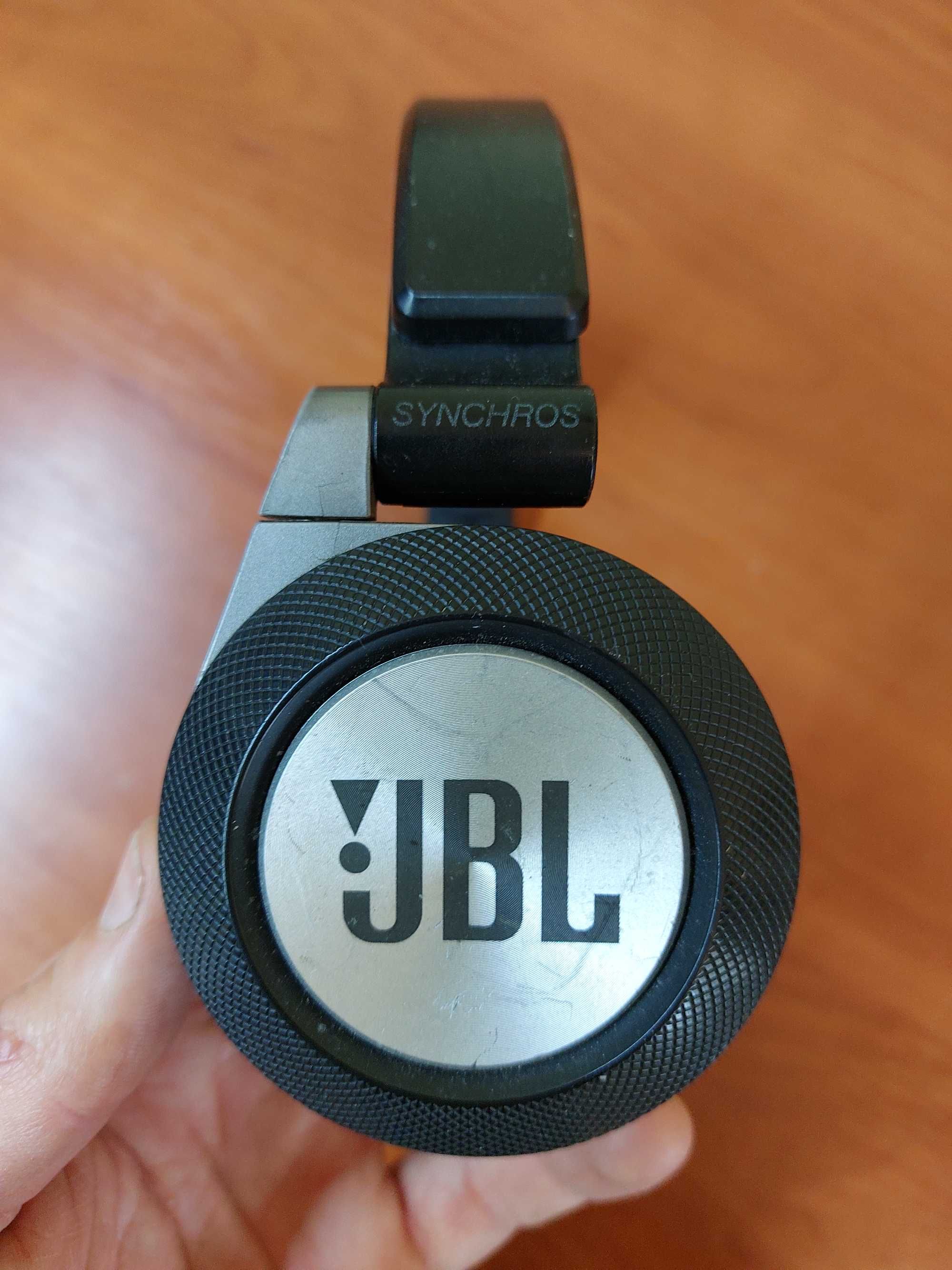 Беспроводные Bluetooth наушники JBL E40BT