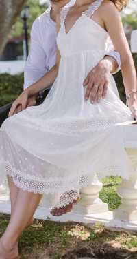 Біла ніжна сукня нарядна с розмір