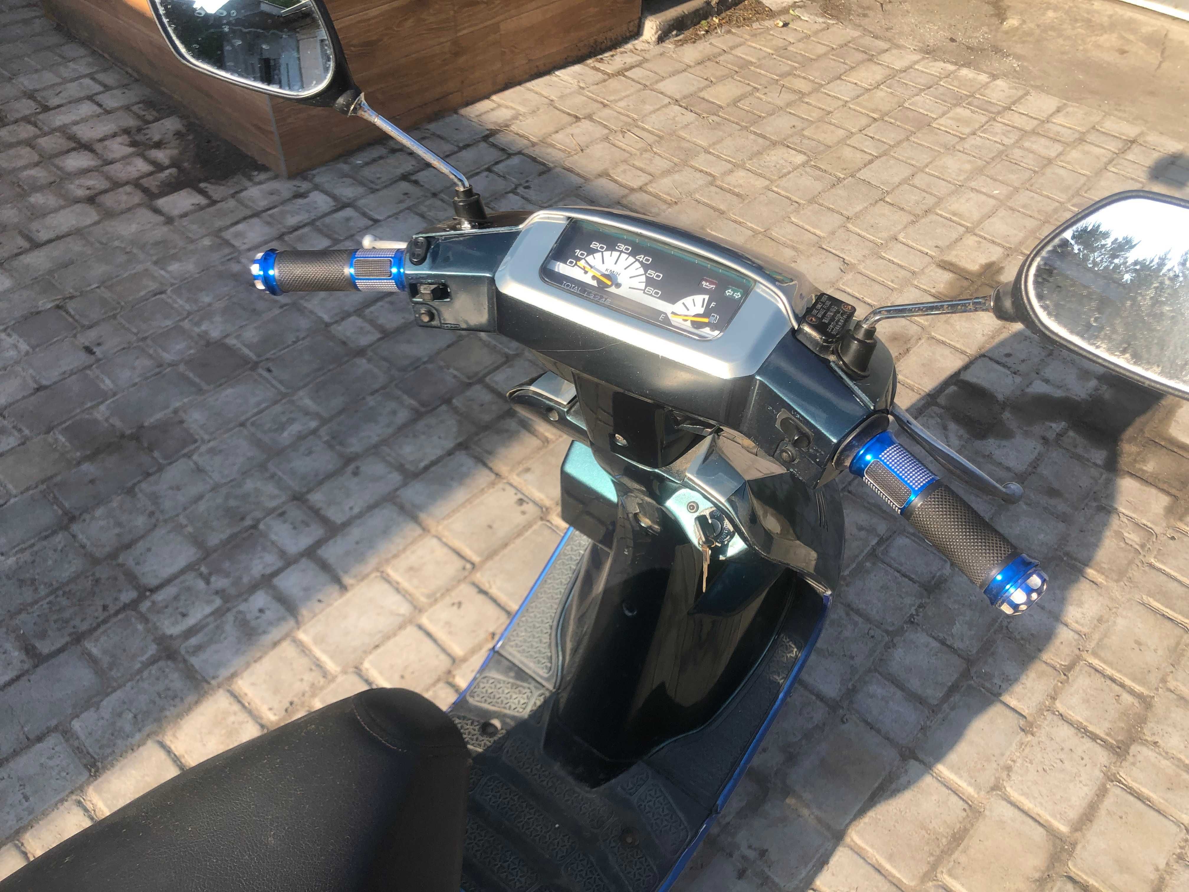 скутер Suzuki Sepia