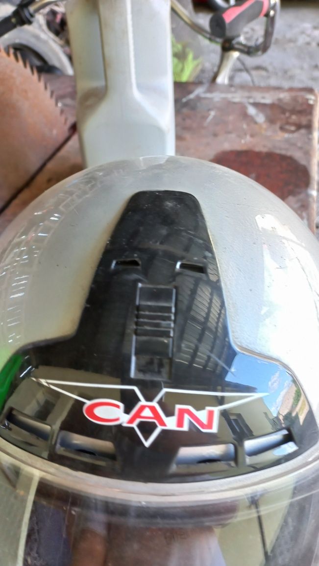 Kask na motor  Can