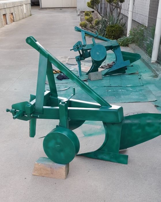 Плуги однокорпусні до трактора