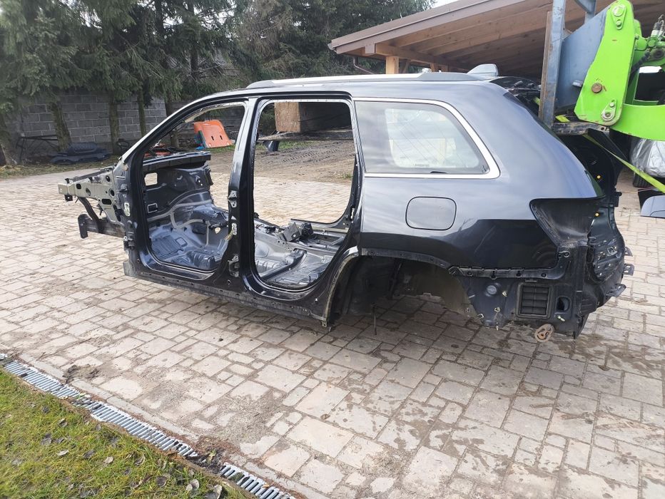 Błotnik tył ćwiartkia dach próg podluznica Jeep Grand Cherokee WK2