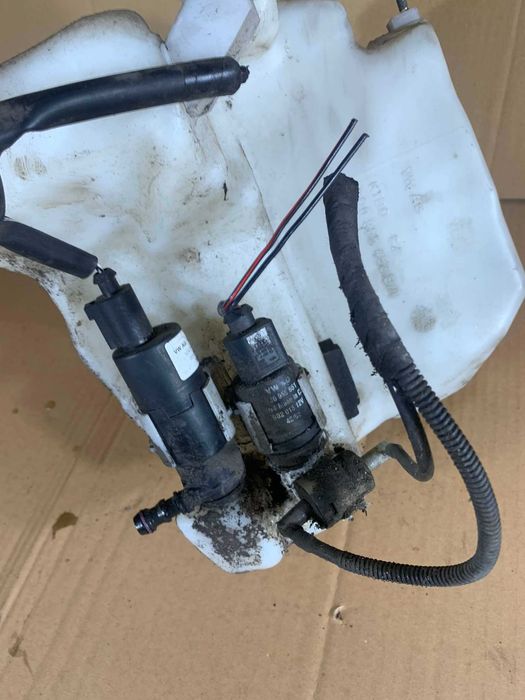 zbiornik zbiorniczek spryskiwaczy xenon vw polo 9n seat ibiza 3
