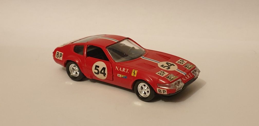 Solido Ferrari 365 Daytona GTB/4 1/43 z pudełkiem! politoys bburago