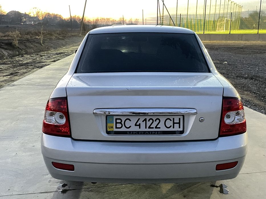 Продам гарну пріору