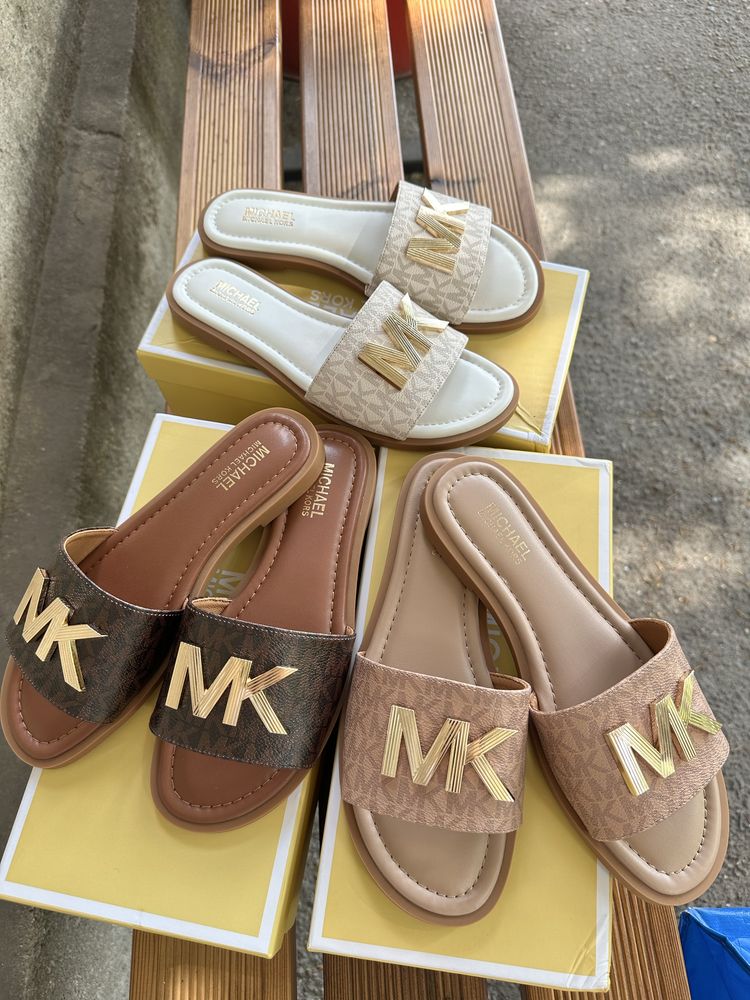 Шльопанці Michael Kors 36,37,39