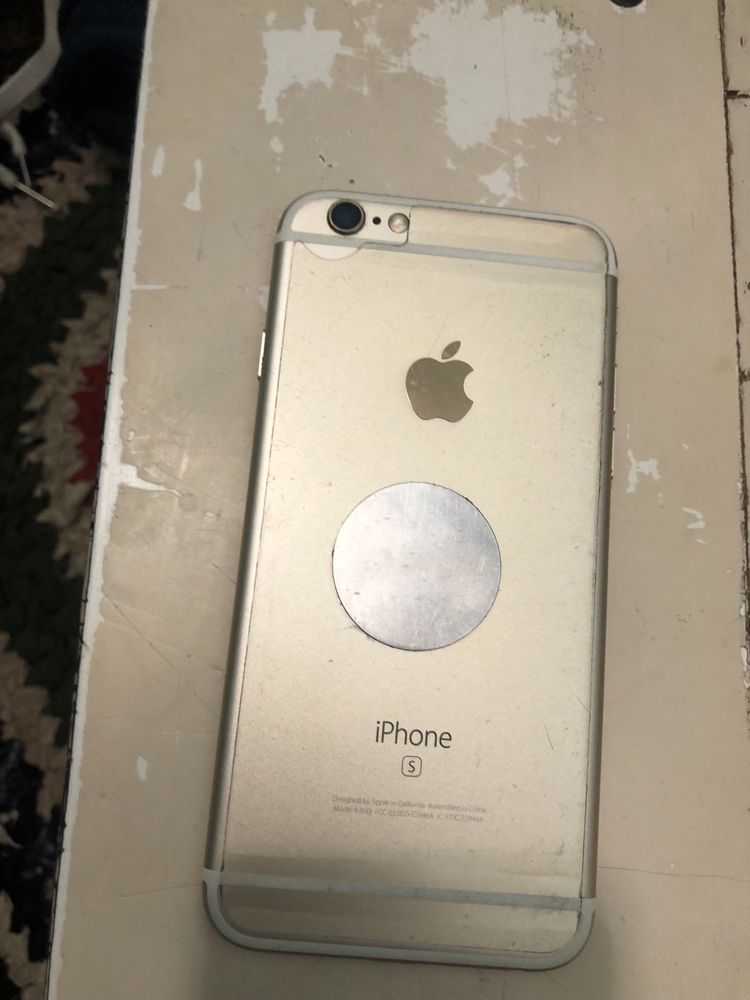 Продам айфон 6s 32gb