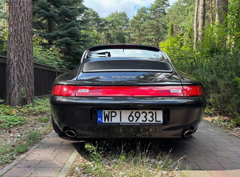 Porsche 911 Carrera 4 (993)