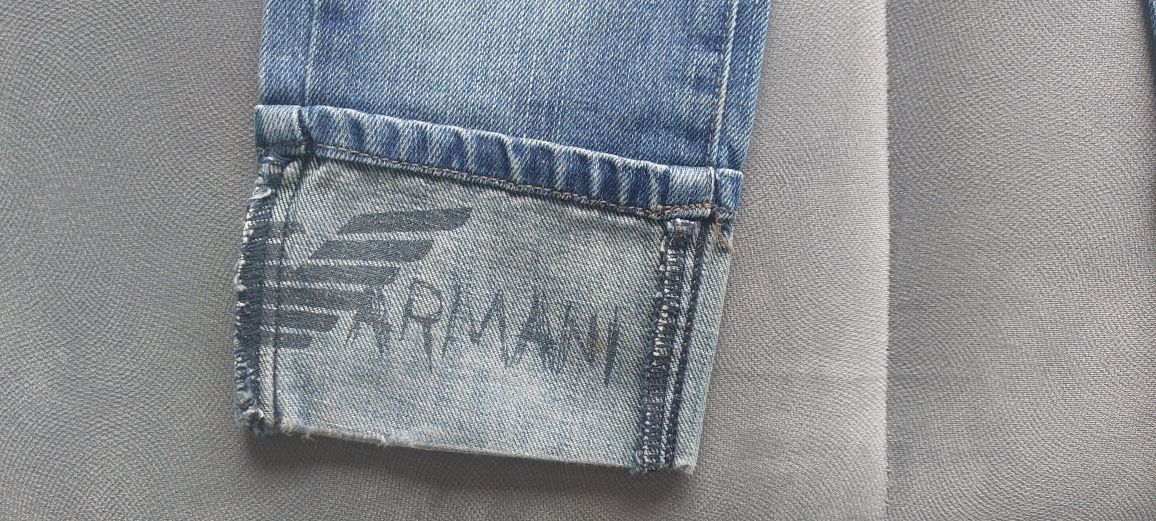 Jeansy chłopięce ARMANI Junior rozm.112 cm