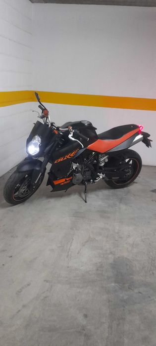 KTM 990 superduke 2007 igual a nova
