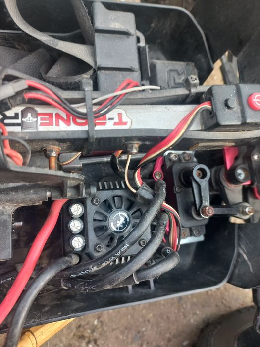 Продам радиоуправляемую модель ARRMA Outcast