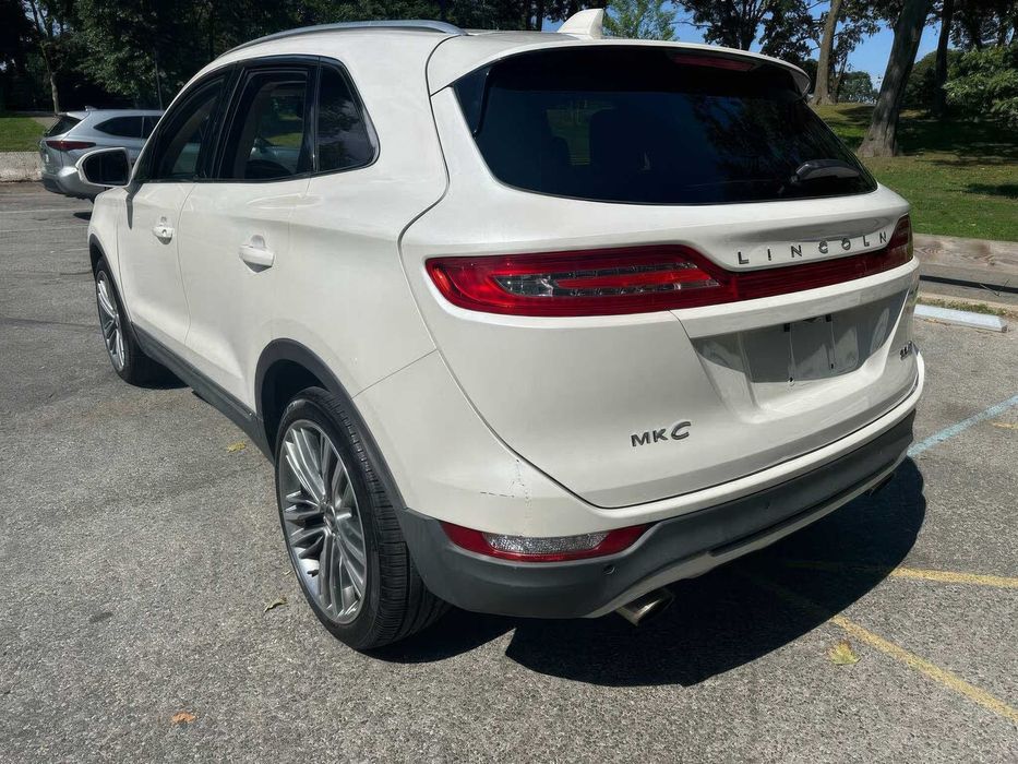Lincoln MKC      2015