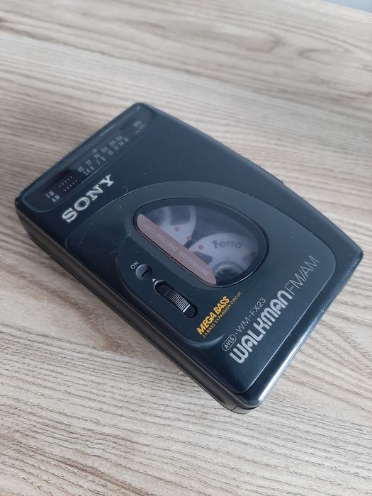 SONY WALKMAN WM-FX23_MEGA BASS radio /nowe paski.