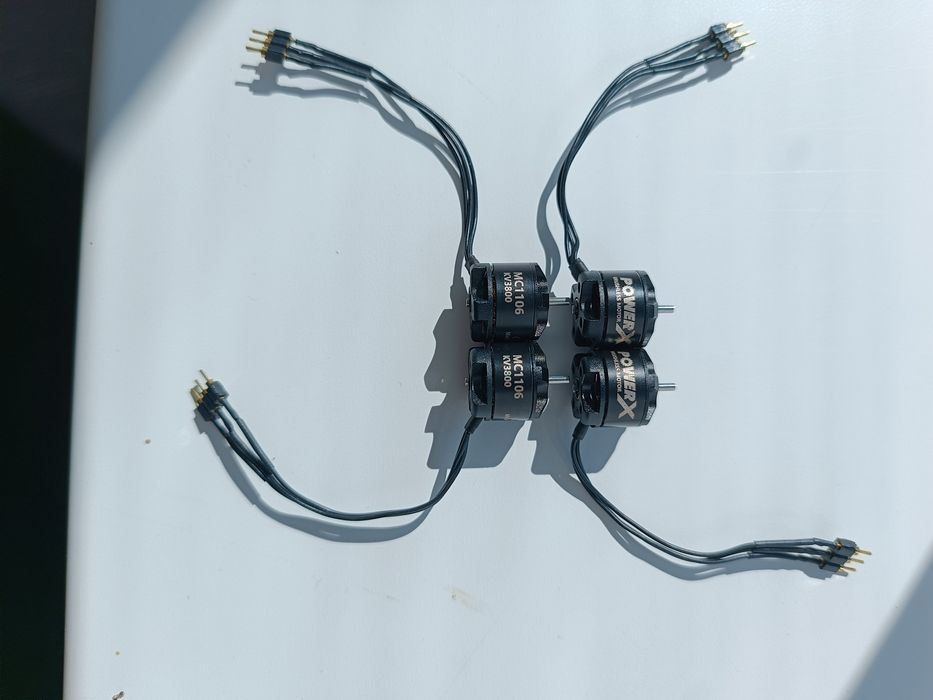Мотор безщітковий безколекторний PowerX mc1106 3800kv fpv betafpv