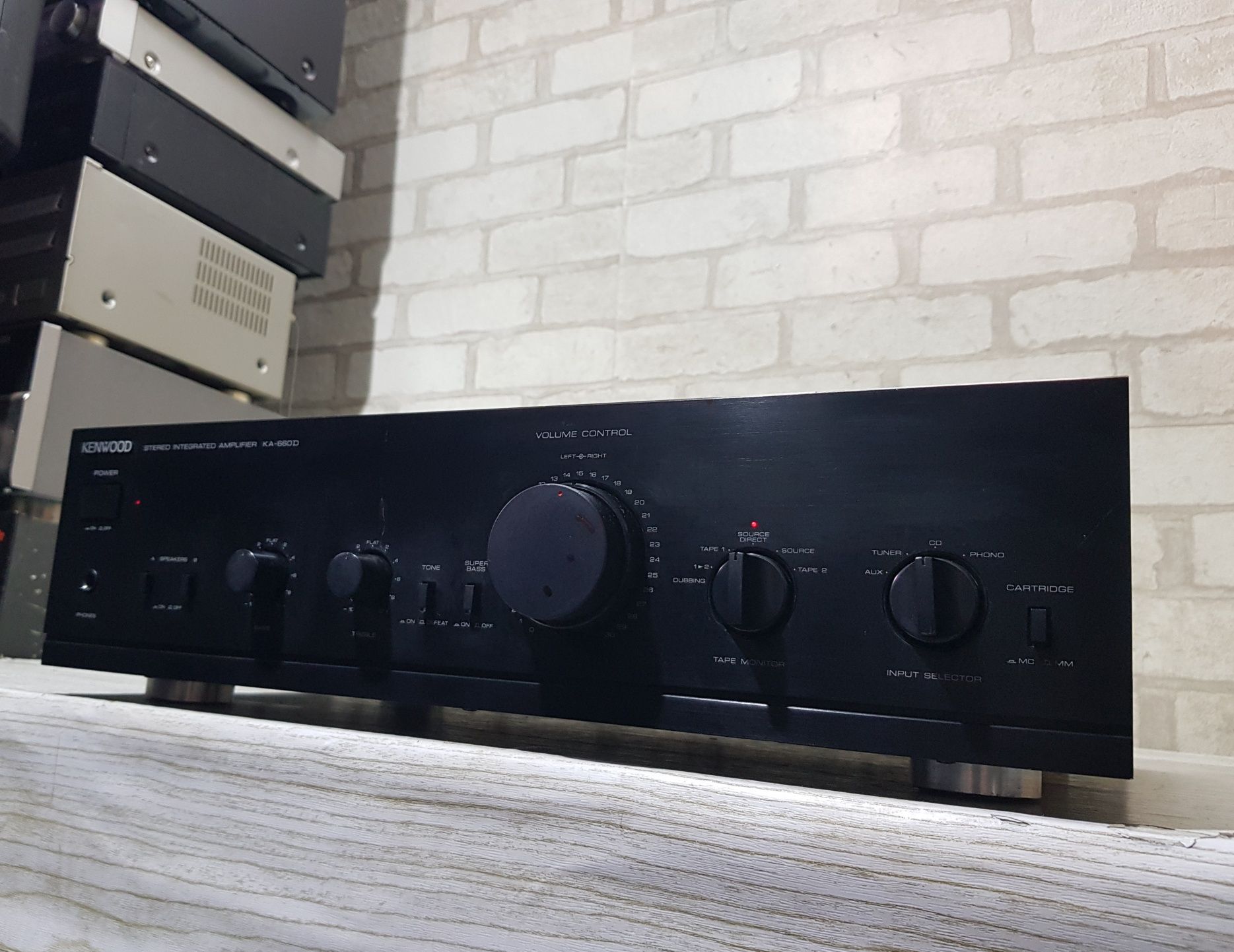 Стерео підсилювач/усилитель Kenwood KA-660D 2x100Вт б/у з Німеччини