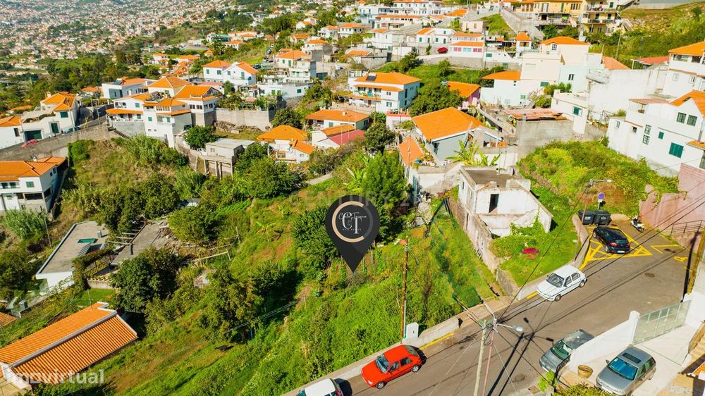 Terreno Urbano com Ruína e Vista Mar na Boa Nova