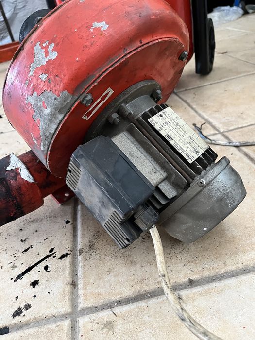 Extrator gases de escape para oficinas