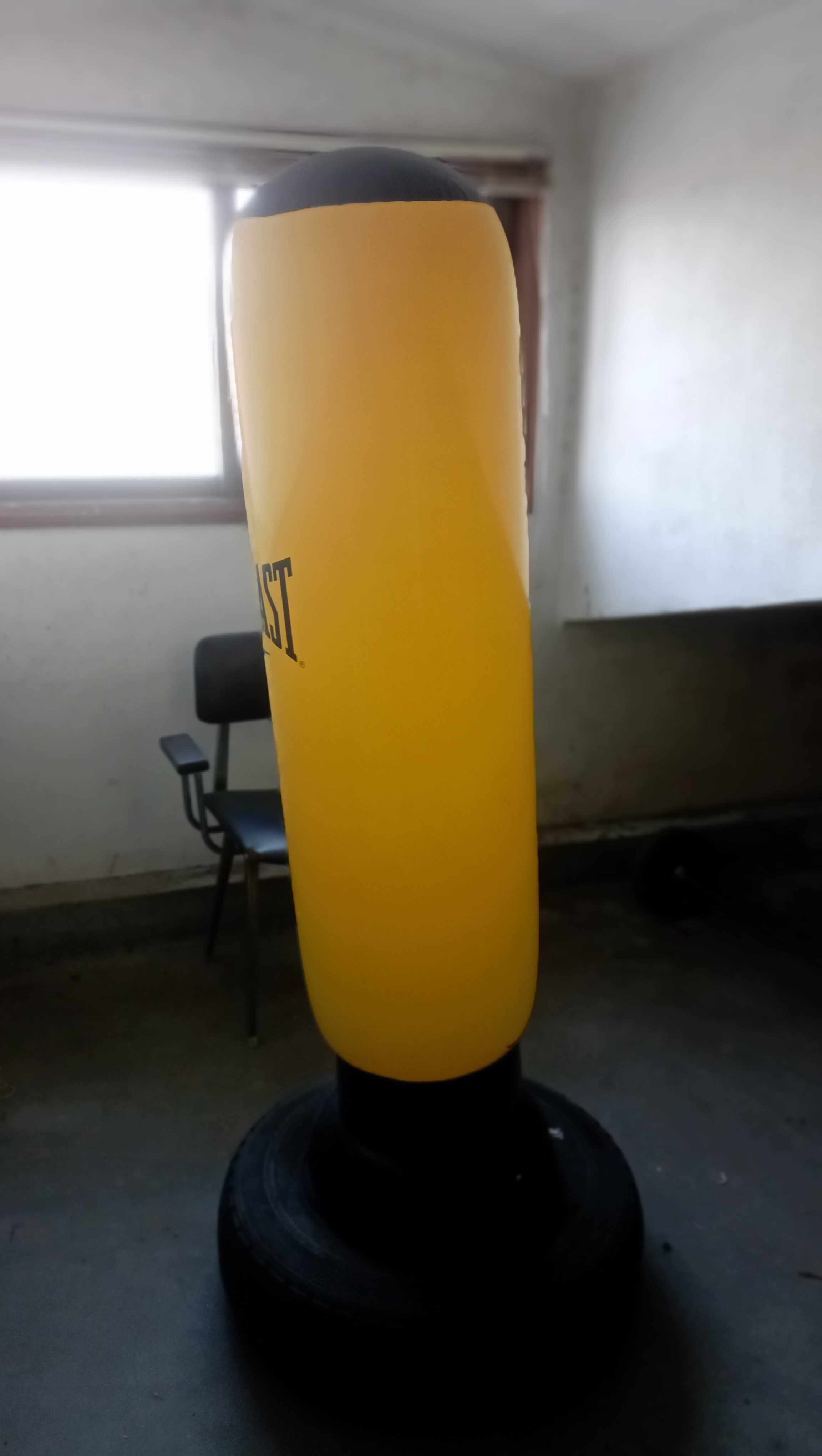 Saco de boxe insuflável Everlast Power Tower