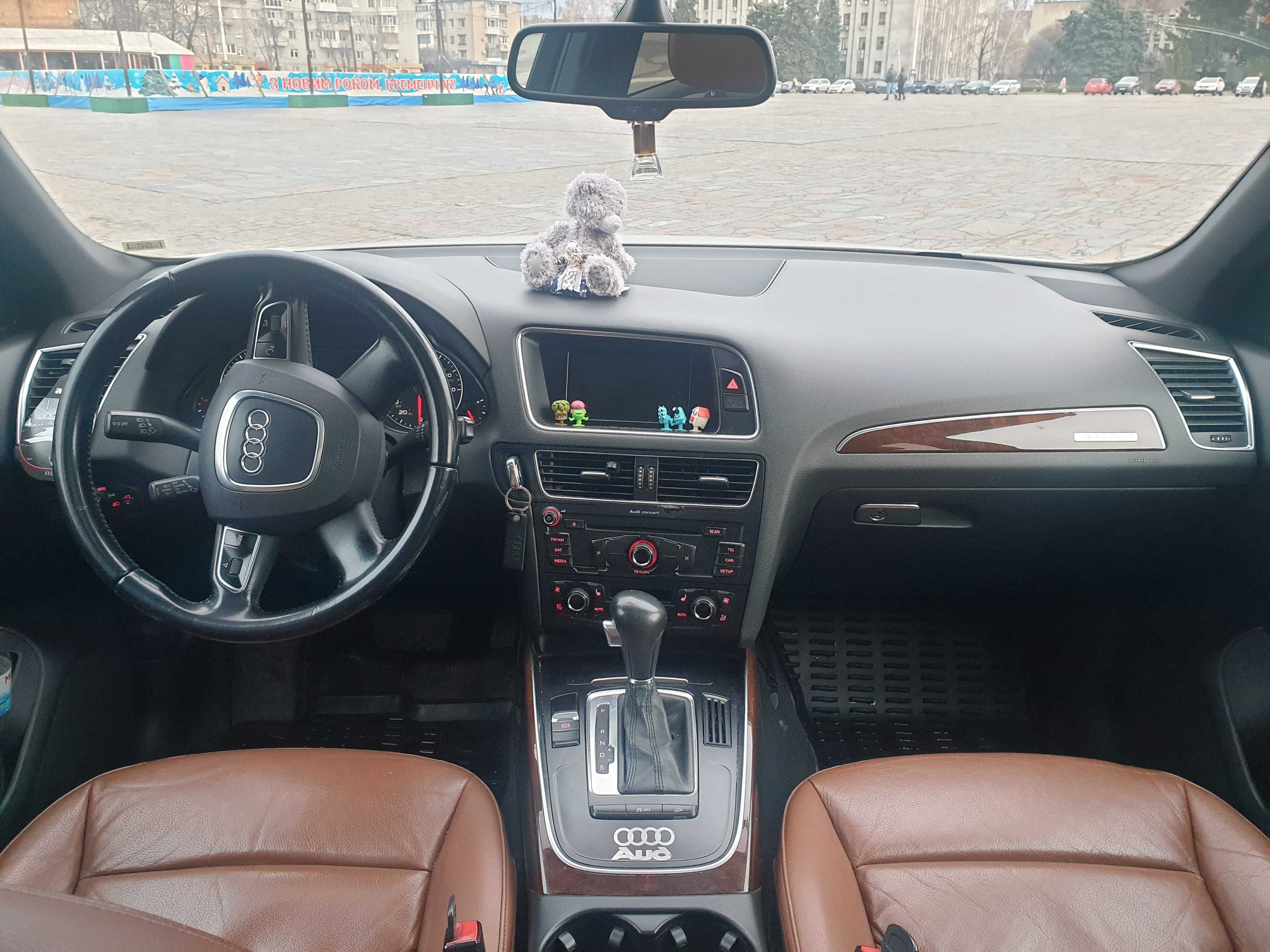 Продам автомобіль Audi q5