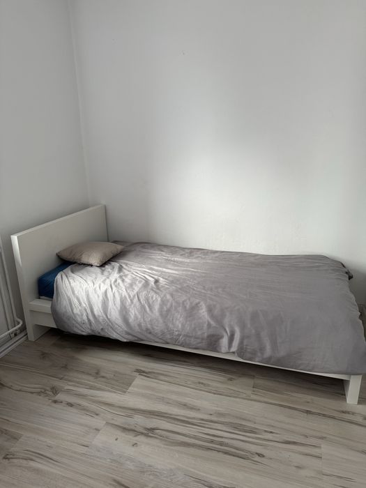 Zestsw lozko materac biurko