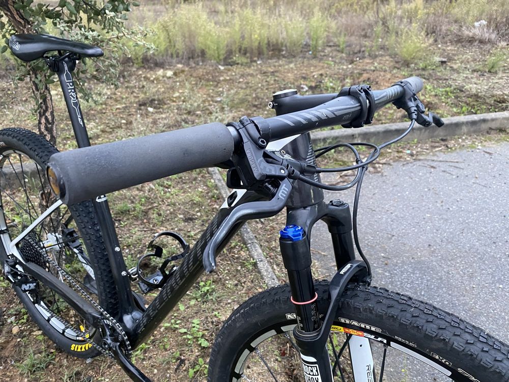 Specialized Stumpjumper 29 carbono