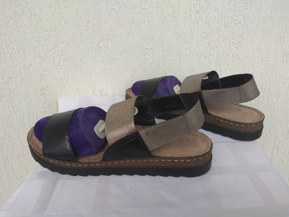 Босоножки кожанно текстильние Marks & Spencer р.39