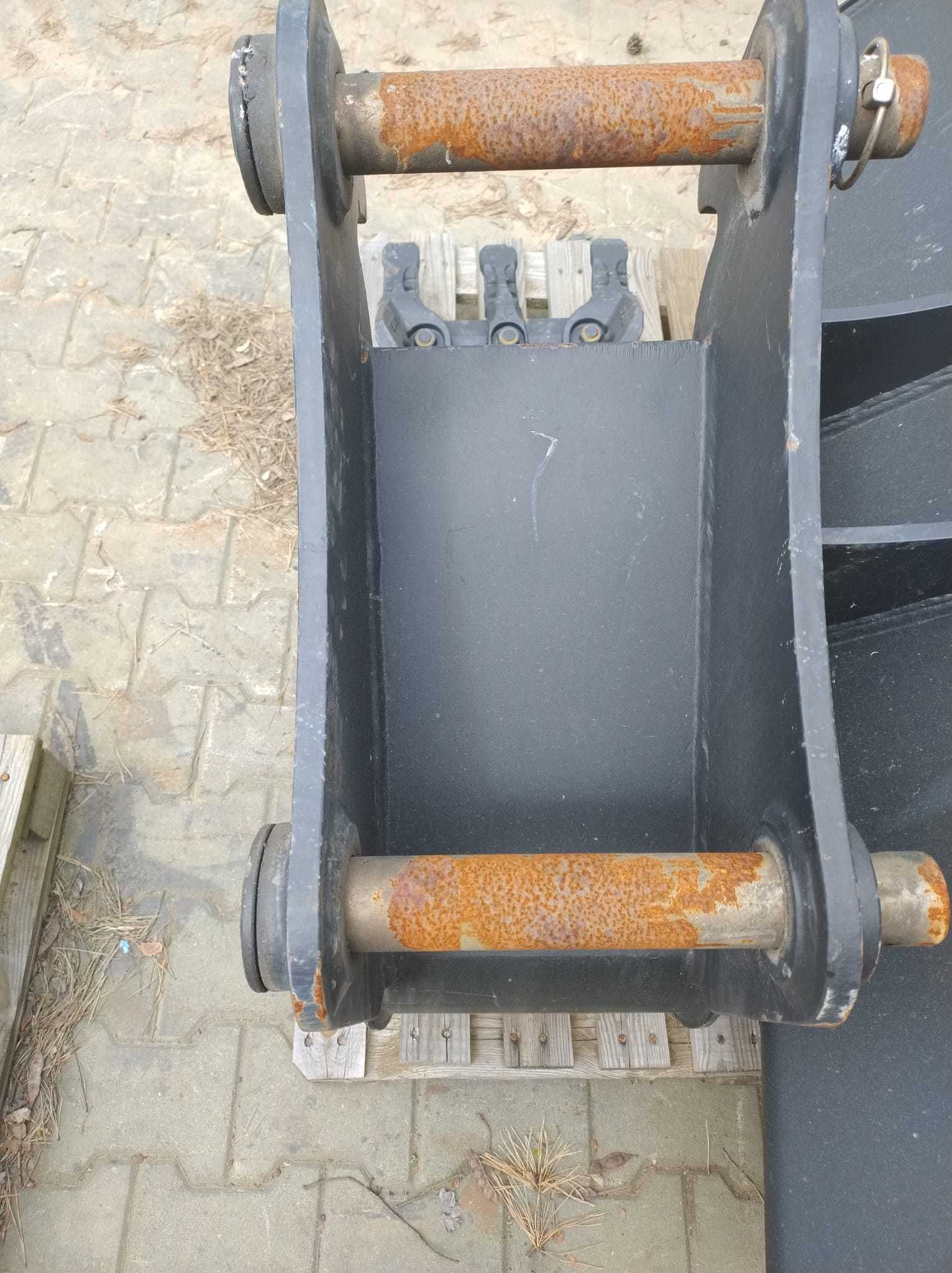 Łyżka Case 580 / 695 ST z 2022 roku