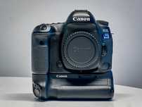 Canon EOS 5D mark IV  body + GRIP