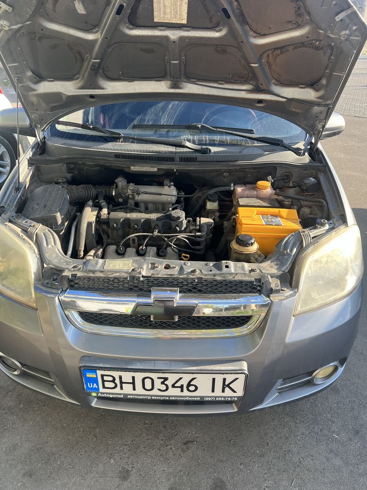 Продам chevrolet aveo Т250 2008 года в идеальном состоянии 1.5 бензин