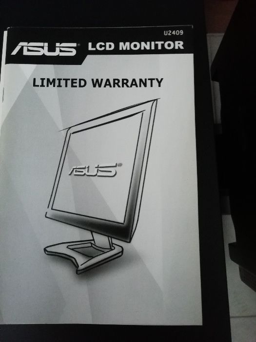 Computador, monitor, teclado e rato ASUS