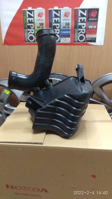 Резонатор возд фильт 2.0 2.4 Хонда Аккорд 8 2008-2012 CU 17230RL2G00