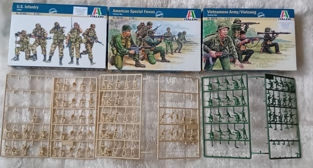 Trzy różne zestawy italieri 1:72