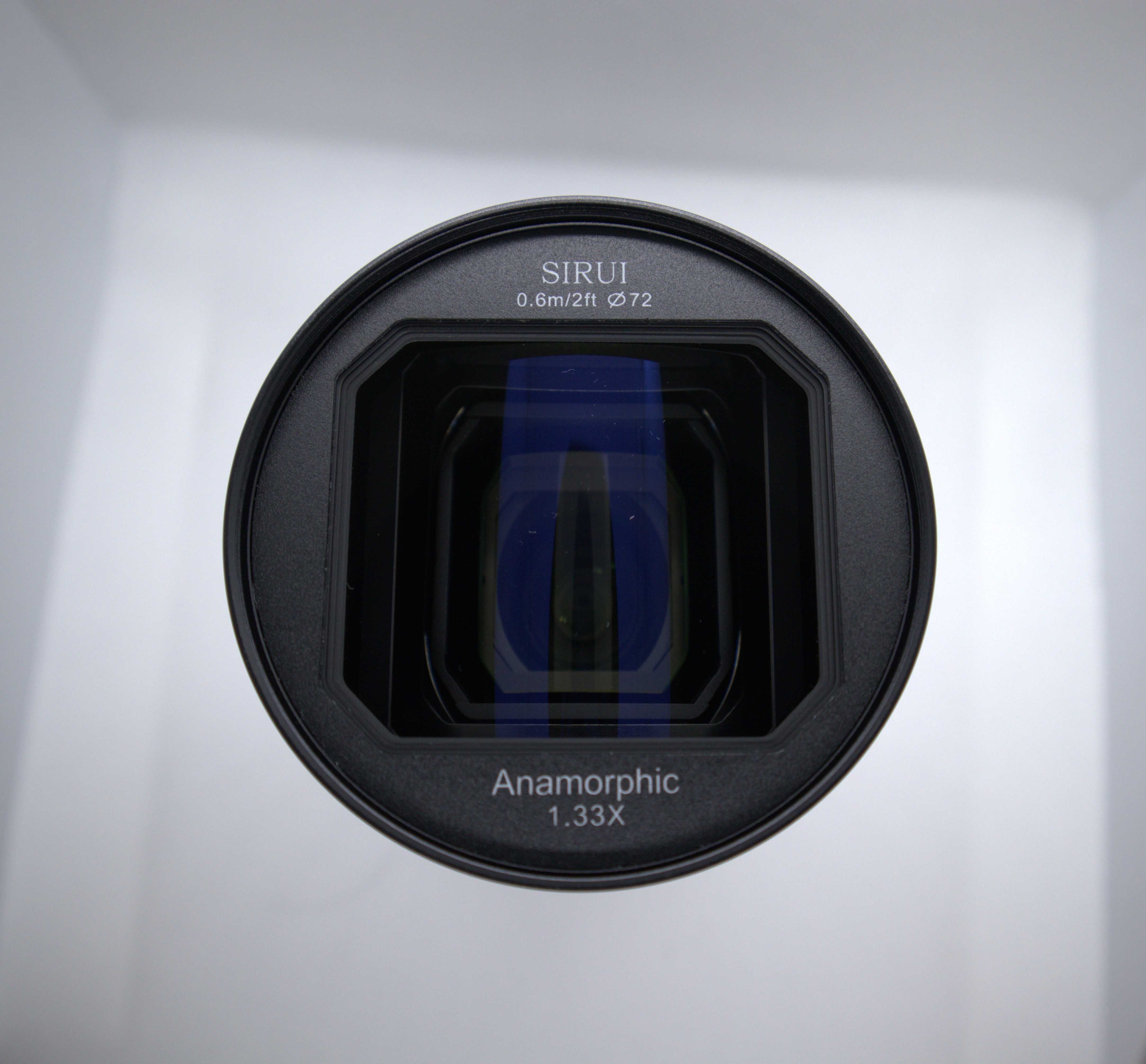 Sirui anamorphic lens 1,33x 24mm f/2.8 canon
 ef-m