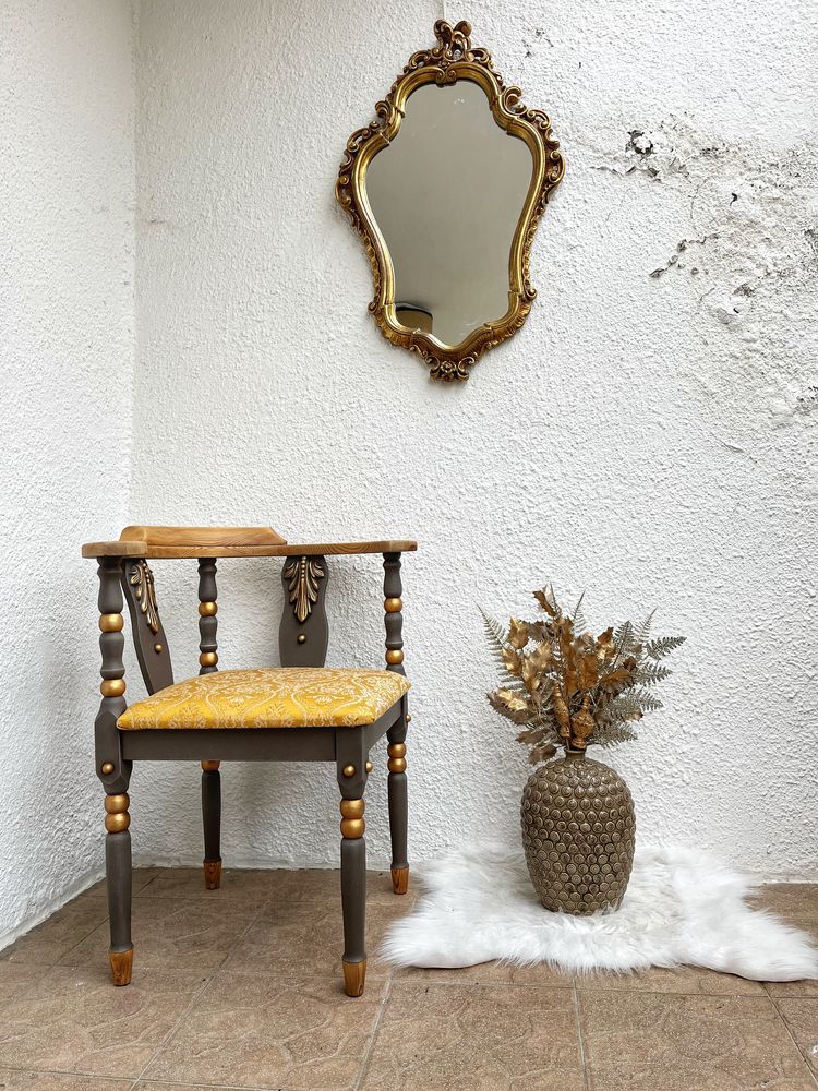 Krzeslo narozne po stylizacji, drewniane, recznie malowane , zloto