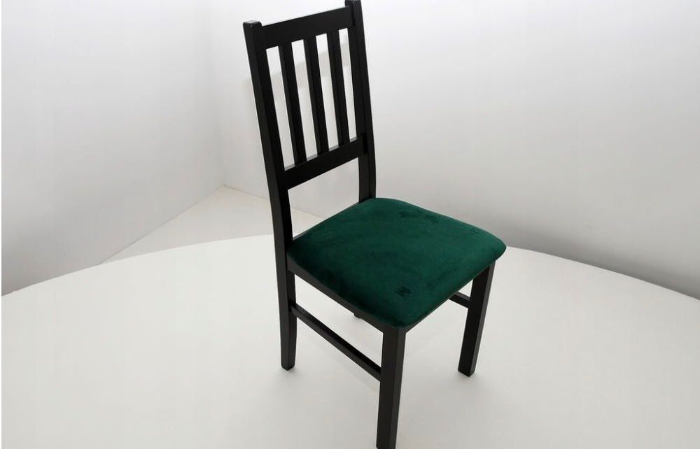 Stół i krzesła (zestaw)