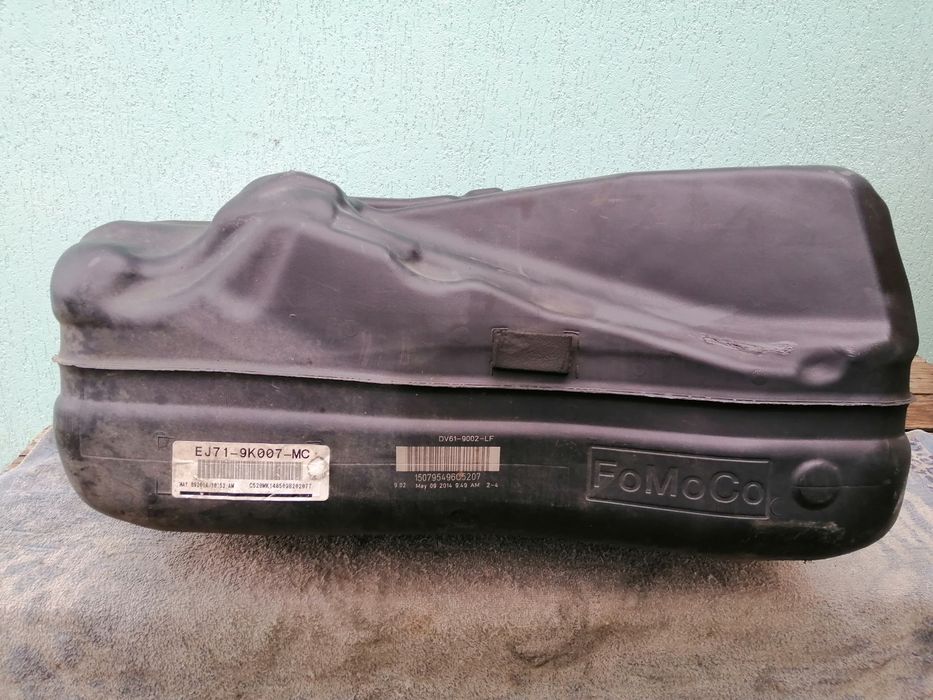 Бензобак + клапан-абсорбер