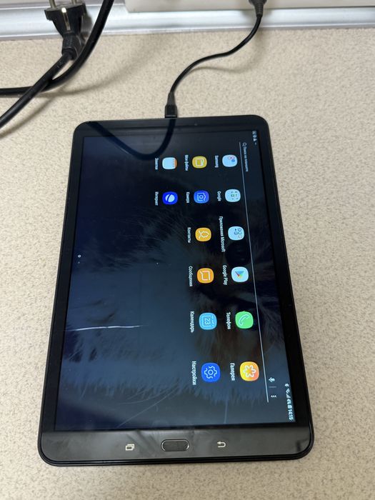 Samsung Galaxy Tab SM-T585