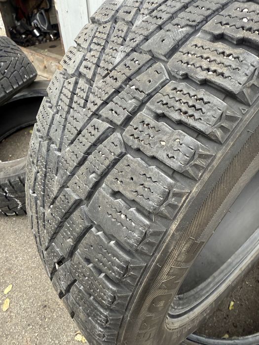 Зимова гума Roadstone (Nexen) Wingard WinSpike 225/55 R18