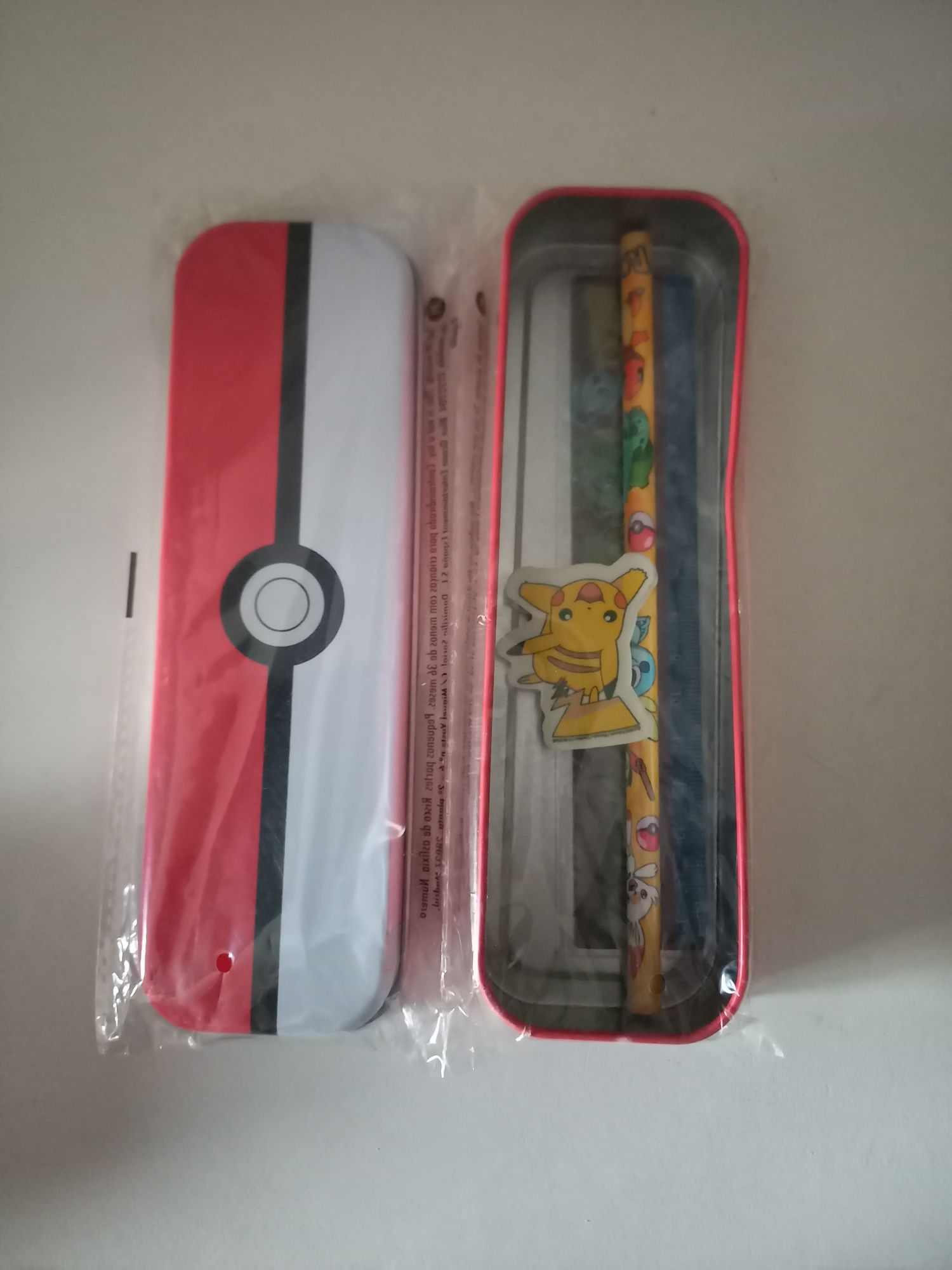 Estojo escolar Pokemon