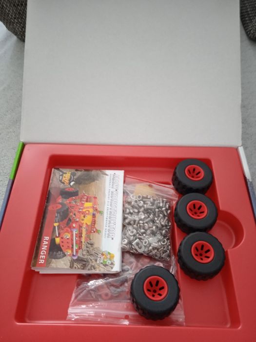 Mały konstruktor Ranger model do skręcania