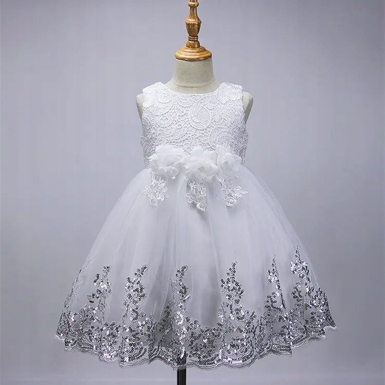 Piękna biała sukienka nowa haftowana 110