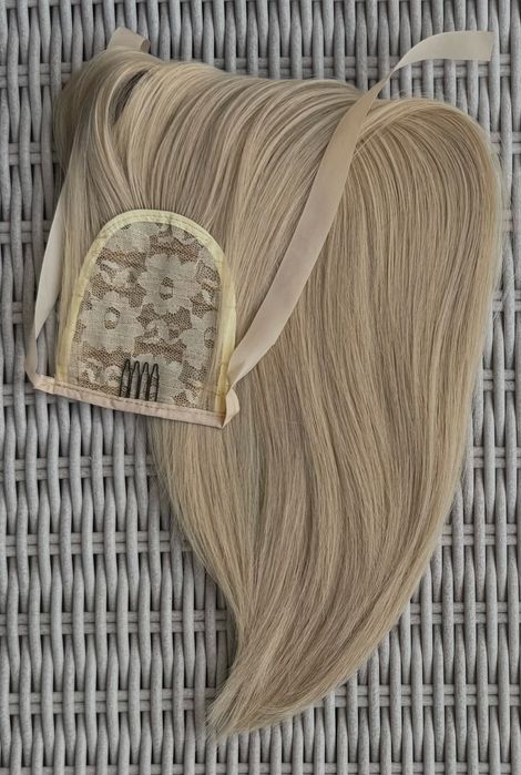 Naturalny blond - chłodny odcień blondu włosy doczepiane kucyk kitka