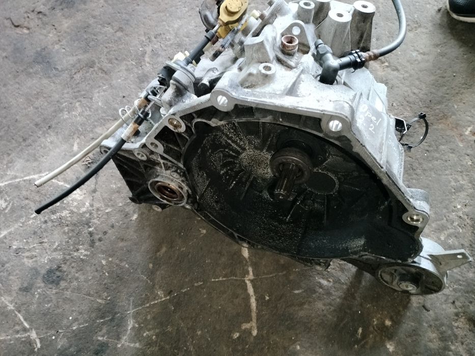 КПП коробка передач  Opel vectra 2.2б F23 5495775