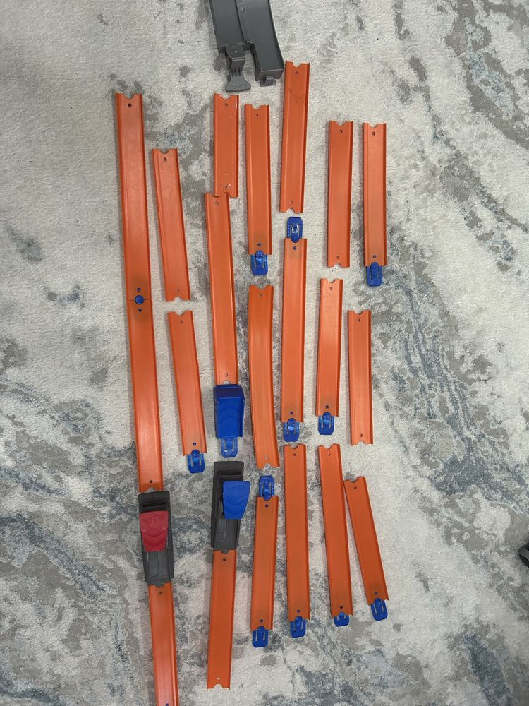 Машинки Hot Wheels хот вілс
